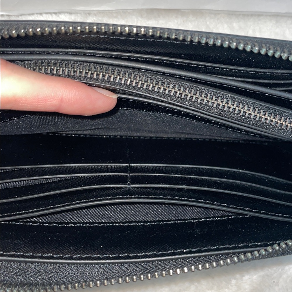 Marc Jacobs ‘The Continental’ Wallet - Picture 11 of 16